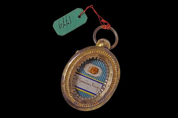 An amulet of Ste Genevieve, Vierge